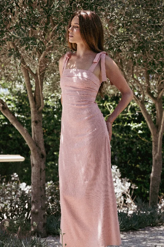Midi dresses with fringe details for a fun and energetic style Patterson Tie Shoulder Midi Dress - Blush Midi dresses with fringe details for a fun and energetic style Patterson Tie Shoulder Midi Dress - Blush