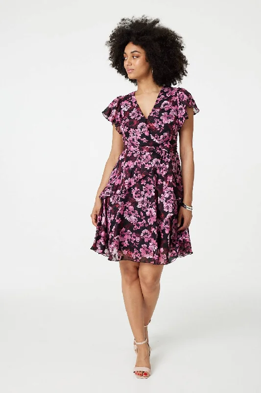 Mini dresses with abstract prints for an artistic look Floral Tie-Waist Ruffled Mini Dress Mini dresses with abstract prints for an artistic look Floral Tie-Waist Ruffled Mini Dress