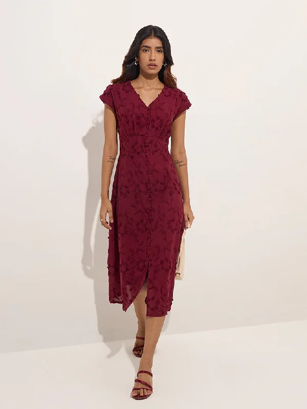 Printed mini dresses for a casual day out LOV Burgundy Floral-Detailed Cotton A-Line Dress Printed mini dresses for a casual day out LOV Burgundy Floral-Detailed Cotton A-Line Dress