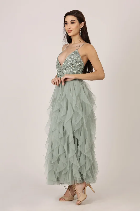 Midi dresses with pleated bodices for a classic and tailored look Page Embellished Midi Dress in Teal Midi dresses with pleated bodices for a classic and tailored look Page Embellished Midi Dress in Teal
