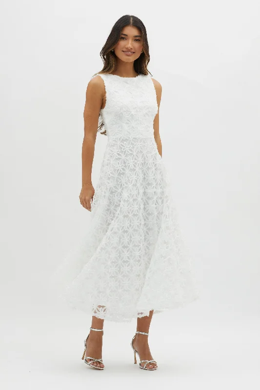 Midi dresses with ribbed textures for a unique and tactile appearance Dianne Sleeveless Embellished Midi Dress White Midi dresses with ribbed textures for a unique and tactile appearance Dianne Sleeveless Embellished Midi Dress White