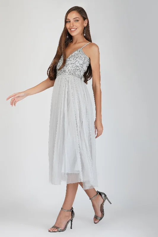 Sleeveless midi dresses with lace details for summer weddings Ruhi Embellished Midi Dress in Grey Sleeveless midi dresses with lace details for summer weddings Ruhi Embellished Midi Dress in Grey