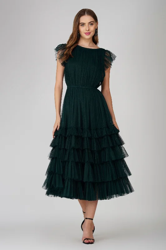 Midi dresses with bow accents for a sweet and charming look Mel Midi Dress in Emerald Green Midi dresses with bow accents for a sweet and charming look Mel Midi Dress in Emerald Green