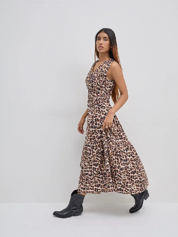 Mini dresses with halter necks for a stylish choice LOV Brown Leopard Printed Cotton Tiered Dress Mini dresses with halter necks for a stylish choice LOV Brown Leopard Printed Cotton Tiered Dress