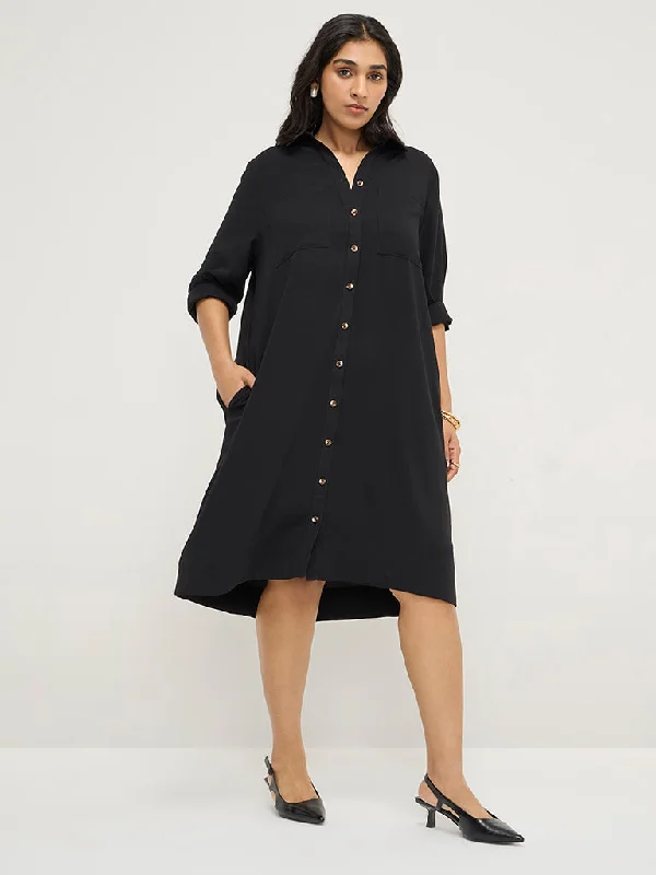 Mini dresses with gathered skirts for a voluminous effect Gia Black High-Low Shirt Dress with Belt Mini dresses with gathered skirts for a voluminous effect Gia Black High-Low Shirt Dress with Belt