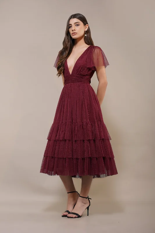 Midi dresses with denim fabric for a casual yet stylish day out Madison Burgundy Bridesmaid Dress Midi dresses with denim fabric for a casual yet stylish day out Madison Burgundy Bridesmaid Dress