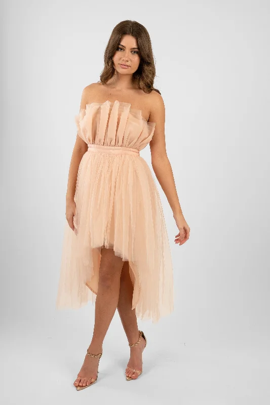 Midi dresses with pleated skirts for a timeless and elegant appeal Nidha High Low Tulle Dress in Nude Midi dresses with pleated skirts for a timeless and elegant appeal Nidha High Low Tulle Dress in Nude