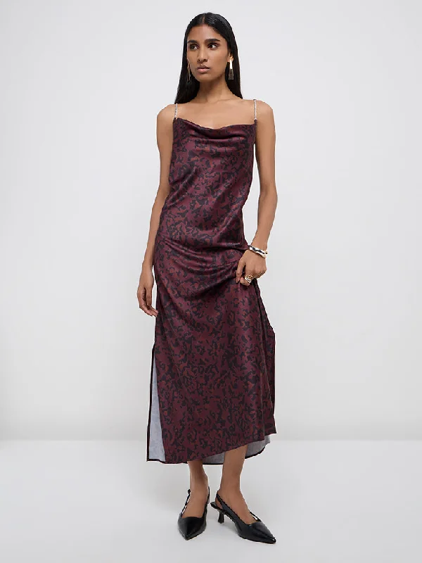 Mini dresses with geometric prints for a modern aesthetic Wardrobe Burgundy Animal Printed Straight Dress Mini dresses with geometric prints for a modern aesthetic Wardrobe Burgundy Animal Printed Straight Dress