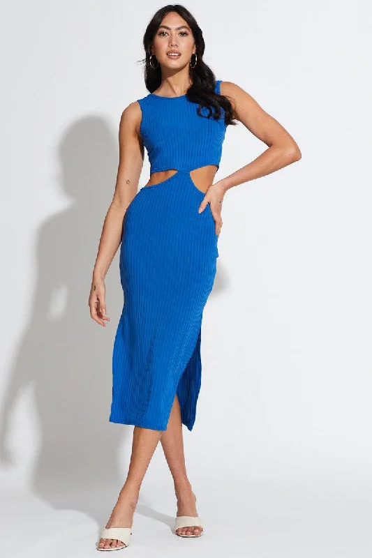 Midi dresses with ruffled bodices for a more pronounced feminine look Blue Midi Dress Knot Front Midi dresses with ruffled bodices for a more pronounced feminine look Blue Midi Dress Knot Front