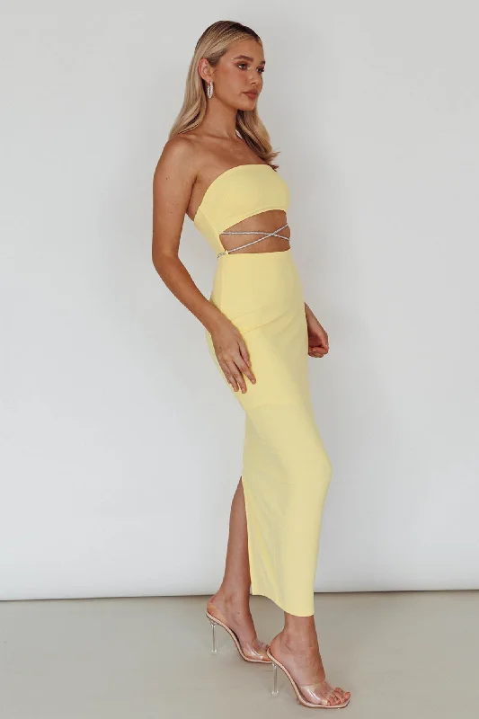 Midi dresses with sheer panels for a touch of allure Nohemi Strapless Diamante Midi Dress Yellow Midi dresses with sheer panels for a touch of allure Nohemi Strapless Diamante Midi Dress Yellow
