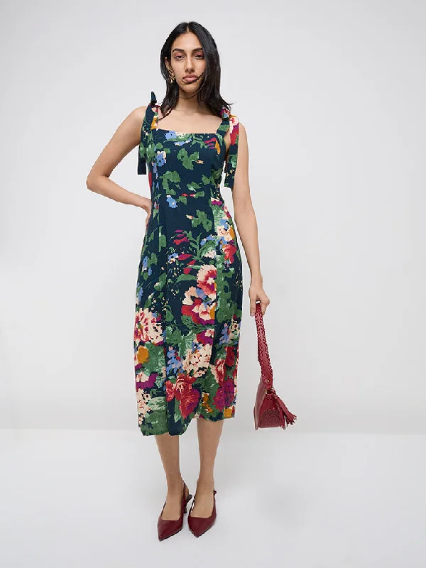 Mini dresses with pleated skirts for a classic look LOV Multicolour Floral Printed Straight Dress Mini dresses with pleated skirts for a classic look LOV Multicolour Floral Printed Straight Dress