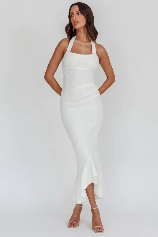 Midi dresses with side slits for a sexy and elegant appearance Fire Of Stars Halterneck Midi Dress White Midi dresses with side slits for a sexy and elegant appearance Fire Of Stars Halterneck Midi Dress White