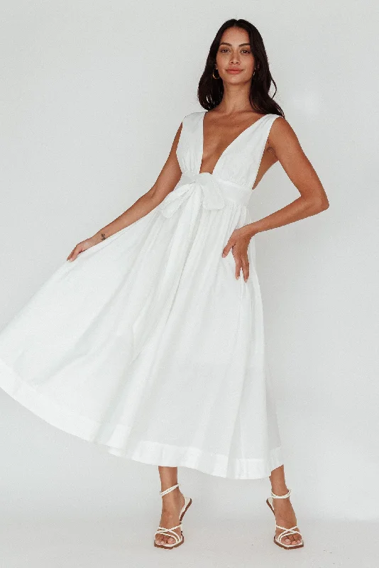 Midi dresses with side slits for a sexy and elegant appearance Indira Tied Bust Midi Dress Off White Midi dresses with side slits for a sexy and elegant appearance Indira Tied Bust Midi Dress Off White