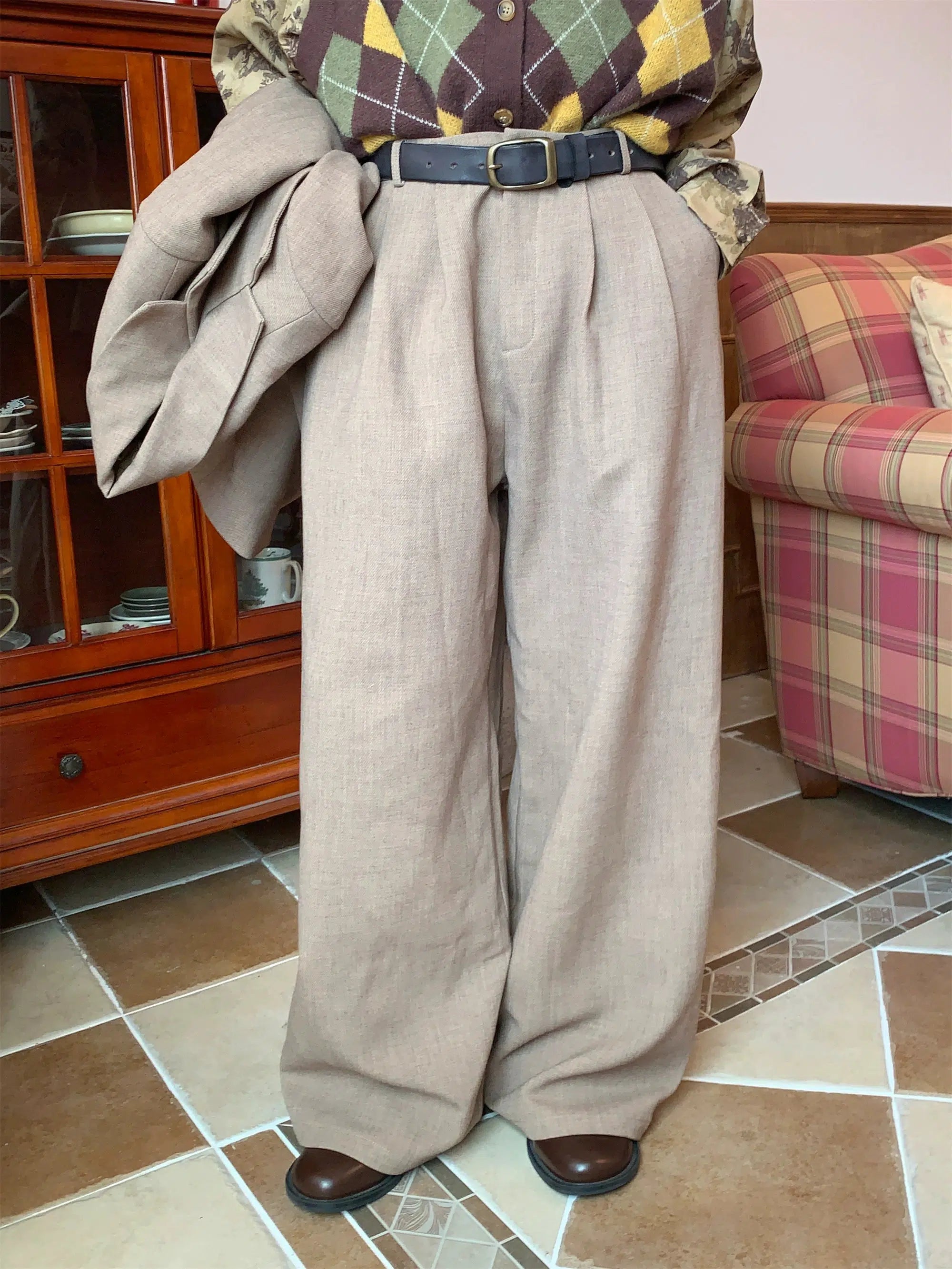 Wide Leg Pleated Pants