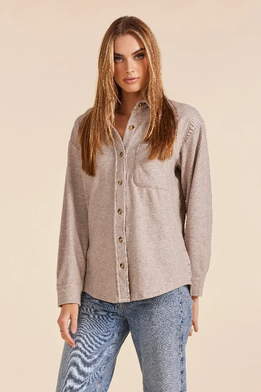 boyfriend style women cardigan for a relaxed fitSHACKET WITH POCKET