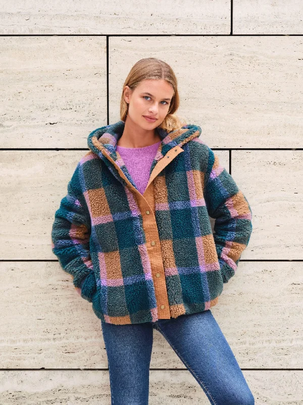 Oversized women's wool coats in a monochromatic look for a trendy outfitAtelier Jupe Dani Jacket Oversized women's wool coats in a monochromatic look for a trendy outfitAtelier Jupe Dani Jacket