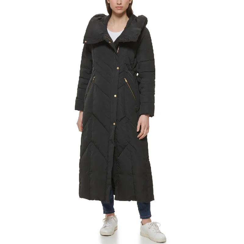 Checkered women's wool coats in a classic pattern for a timeless styleCole Haan Womens Insulated Hooded Down Coat Checkered women's wool coats in a classic pattern for a timeless styleCole Haan Womens Insulated Hooded Down Coat