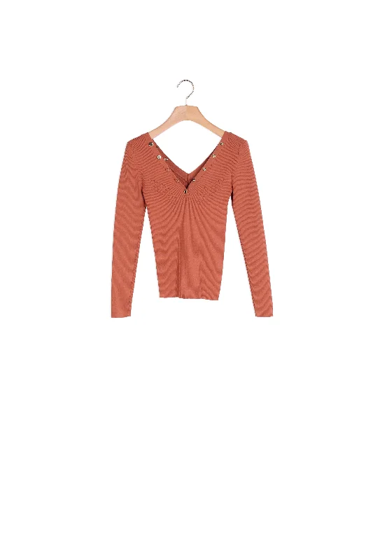 open front women cardigan for easy stylingPull orné de pressions siglées