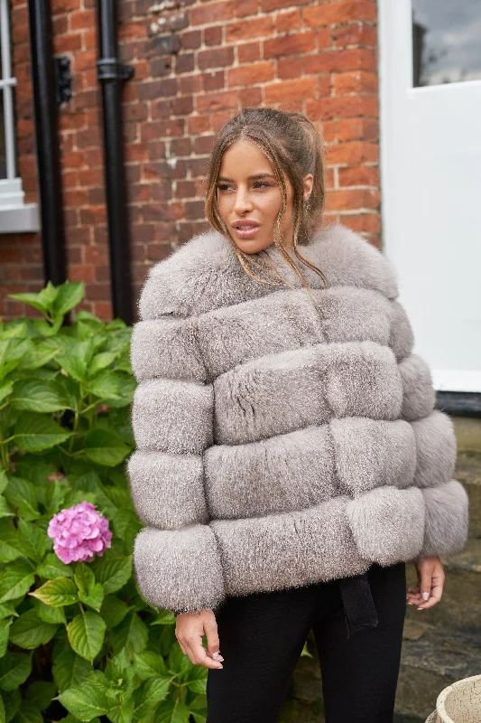 Women's knee - length wool blend coats with a fur collar for added warmthLight Grey Five Row Fox Coat Women's knee - length wool blend coats with a fur collar for added warmthLight Grey Five Row Fox Coat