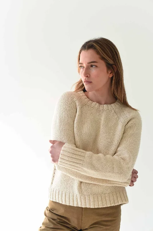 v neck women cardigan to elongate the necklineM.PATMOS Ines Pullover - Ivory