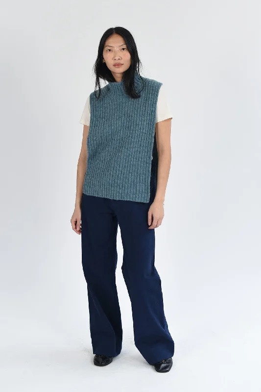 boyfriend style women cardigan for a relaxed fitM.PATMOS Vivian Open Vest - Mineral
