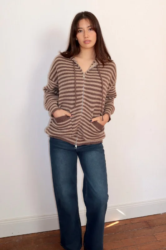 floral print women cardigan for a feminine touchRetro knitted zip-through hoodie cardigan floral print women cardigan for a feminine touchRetro knitted zip-through hoodie cardigan