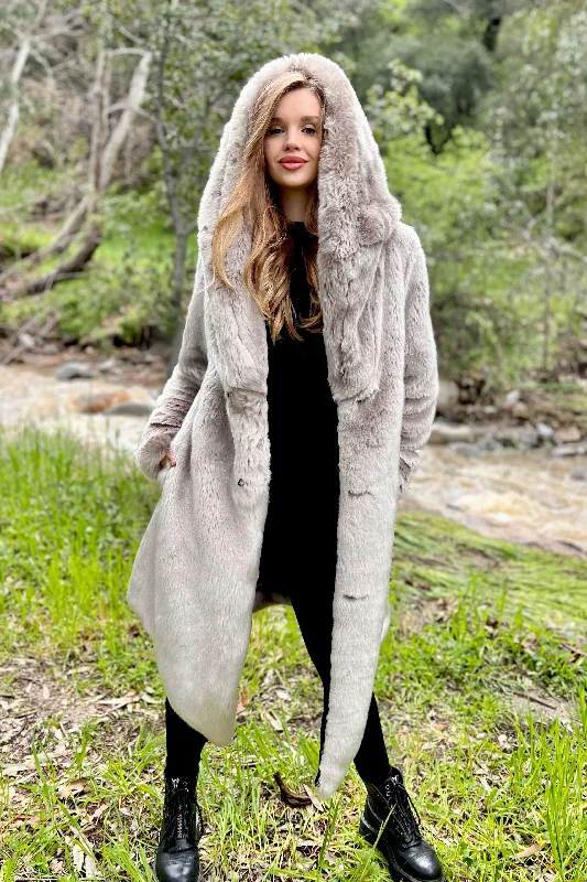Mid - length women's down coats in a slim fit for a modern and sleek appearanceWomen's Desert Warrior Coat in "Champagne" Chinchilla Mid - length women's down coats in a slim fit for a modern and sleek appearanceWomen's Desert Warrior Coat in "Champagne" Chinchilla