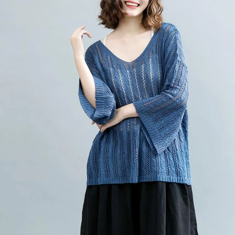 Plus Size Women's Ruffled Hem Sweaters in Floral Prints2021 Blue Winter Sweater Oversized V Neck Knitted Blouses New Hollow Out Blouse Plus Size Women's Ruffled Hem Sweaters in Floral Prints2021 Blue Winter Sweater Oversized V Neck Knitted Blouses New Hollow Out Blouse