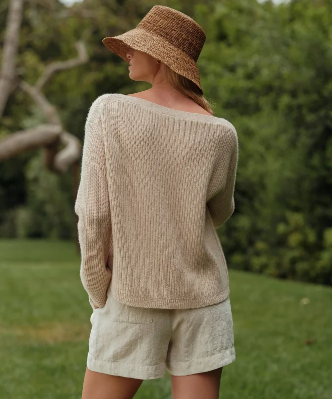 Sleeveless Women's Silk Blend Sweater Dresses for a Sophisticated LookCashmere Boatneck Sweater