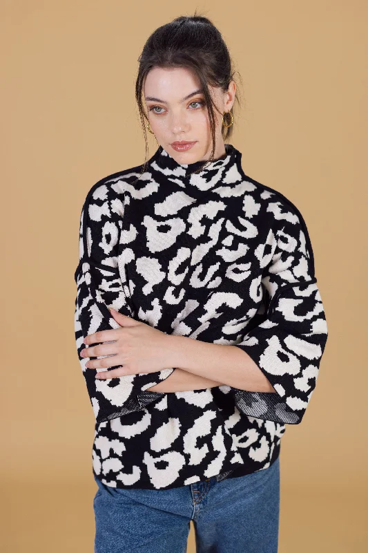 Mock Neck Women's Alpaca Wool Sweaters in Earth TonesKnit Sweater Gustav Leo White