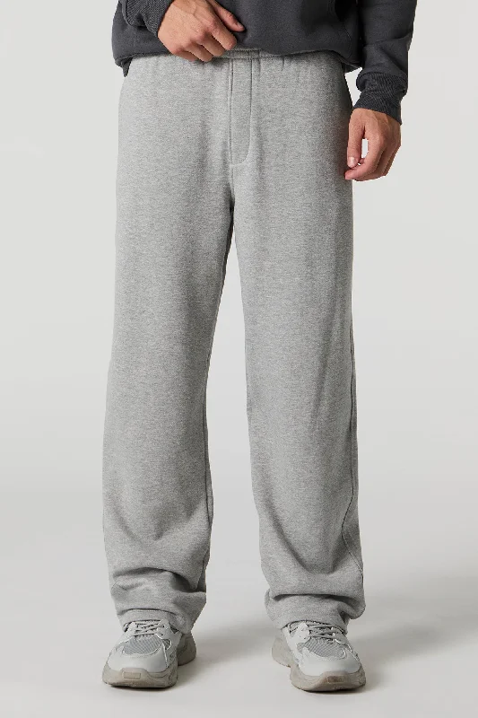 Women's long - sleeve cropped sweatshirt with ribbed cuffs for a snug fitEveryday Fleece Sweatpant Women's long - sleeve cropped sweatshirt with ribbed cuffs for a snug fitEveryday Fleece Sweatpant
