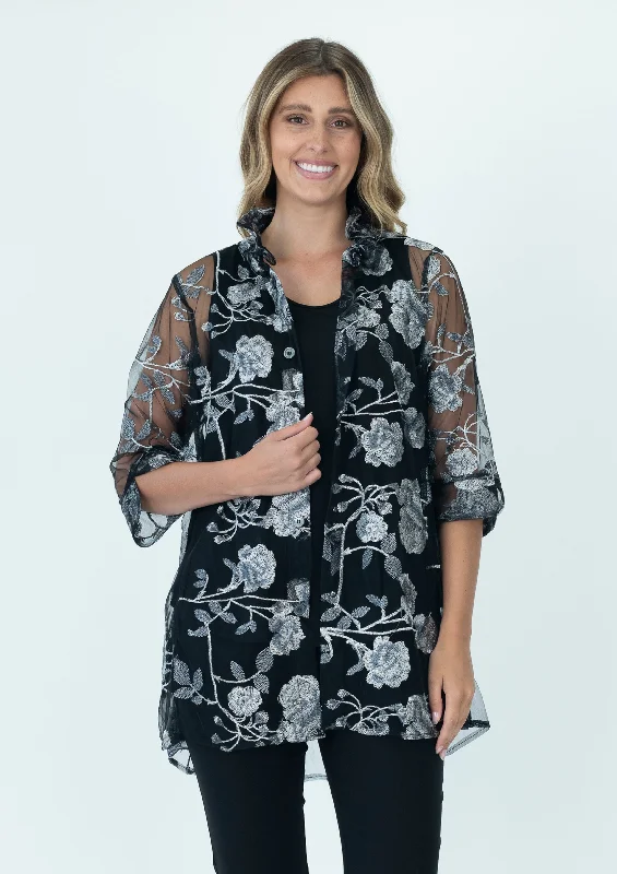 Women's quilted puffer jackets in a cropped silhouette for a modern twistMaglia Evening Jacket Women's quilted puffer jackets in a cropped silhouette for a modern twistMaglia Evening Jacket