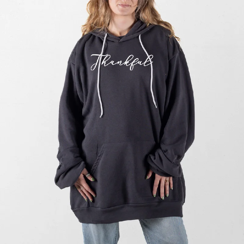 Women's cropped sweatshirt with a slogan graphic for a fun and expressive lookThankful Giant Hoodie Women's cropped sweatshirt with a slogan graphic for a fun and expressive lookThankful Giant Hoodie