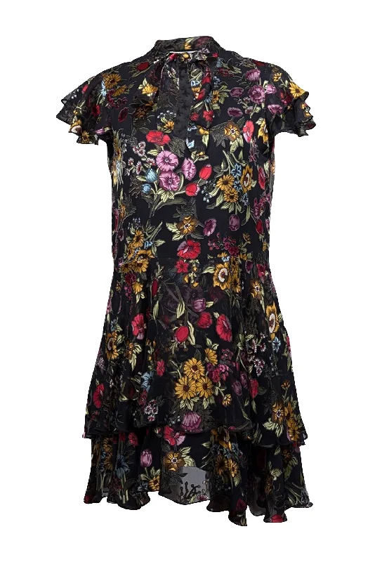 Empire Waist Women Dress to Accentuate the Bust and Conceal the Waist Empire Waist Women Dress to Accentuate the Bust and Conceal the Waist Alice & Olivia - Black w/ Multicolor Burnout Floral Print Ruffled Mini Dress Sz 4 Empire Waist Women Dress to Accentuate the Bust and Conceal the Waist Empire Waist Women Dress to Accentuate the Bust and Conceal the Waist Alice & Olivia - Black w/ Multicolor Burnout Floral Print Ruffled Mini Dress Sz 4