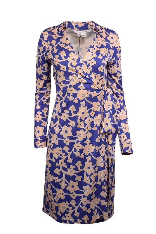 Mermaid - Style Women Dress with a Fitted Silhouette for Special Occasions Mermaid - Style Women Dress with a Fitted Silhouette for Special Occasions Diane von Furstenberg - Blue & Light Pink Floral Paisley Print Silk Wrap Dress Sz 10 Mermaid - Style Women Dress with a Fitted Silhouette for Special Occasions Mermaid - Style Women Dress with a Fitted Silhouette for Special Occasions Diane von Furstenberg - Blue & Light Pink Floral Paisley Print Silk Wrap Dress Sz 10