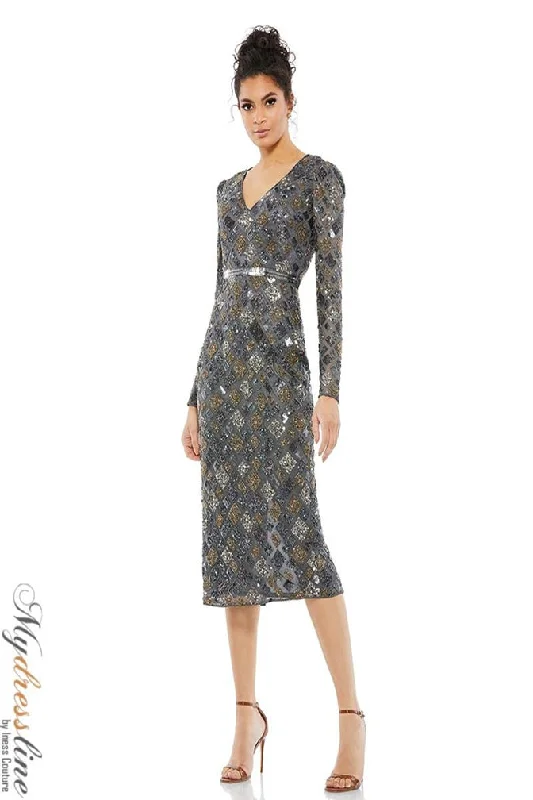Long - Sleeve Women Dress in Velvet for a Luxurious Winter Look Long - Sleeve Women Dress in Velvet for a Luxurious Winter Look Mac Duggal 5472