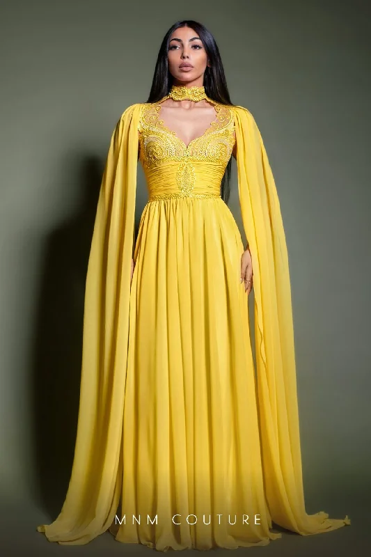 Halter Neck Women Dress to Show Off the Shoulders and Neckline Halter Neck Women Dress to Show Off the Shoulders and Neckline MNM Couture K4195 Halter Neck Women Dress to Show Off the Shoulders and Neckline Halter Neck Women Dress to Show Off the Shoulders and Neckline MNM Couture K4195