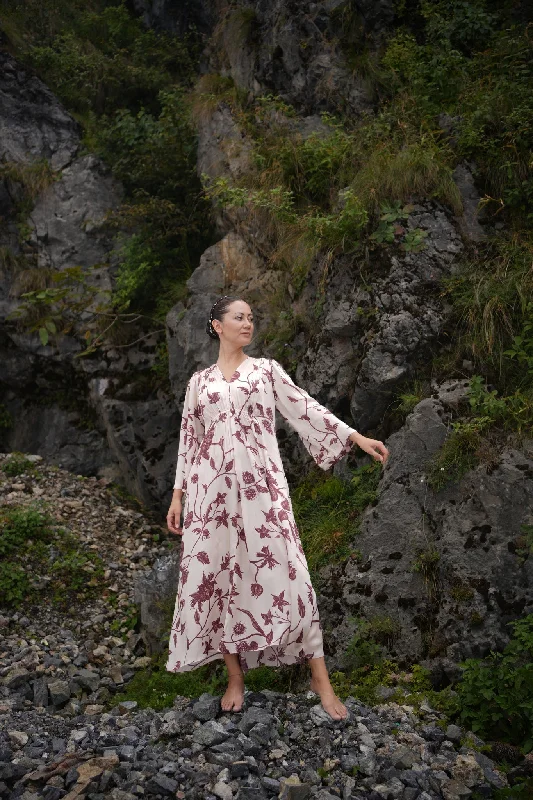 Pleated Women Dress with a Timeless and Elegant Texture Pleated Women Dress with a Timeless and Elegant Texture Shringara - Almond & Cherrywood Pleated Women Dress with a Timeless and Elegant Texture Pleated Women Dress with a Timeless and Elegant Texture Shringara - Almond & Cherrywood