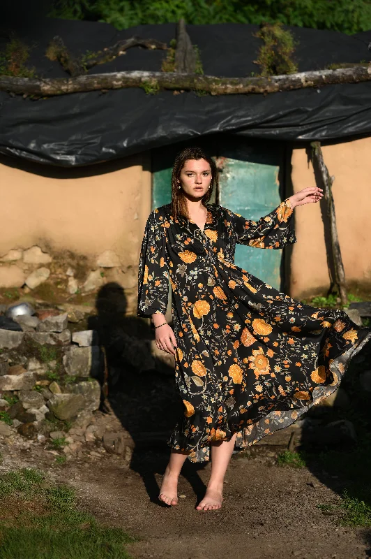 Printed Abstract Women Dress for a Modern and Artistic Appeal Printed Abstract Women Dress for a Modern and Artistic Appeal Shringara maxi Dress Printed Abstract Women Dress for a Modern and Artistic Appeal Printed Abstract Women Dress for a Modern and Artistic Appeal Shringara maxi Dress