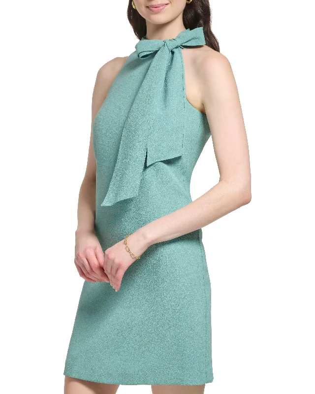 Long - Sleeve Women Dress in Velvet for a Luxurious Winter Look Long - Sleeve Women Dress in Velvet for a Luxurious Winter Look Bow-Neck Dress Long - Sleeve Women Dress in Velvet for a Luxurious Winter Look Long - Sleeve Women Dress in Velvet for a Luxurious Winter Look Bow-Neck Dress