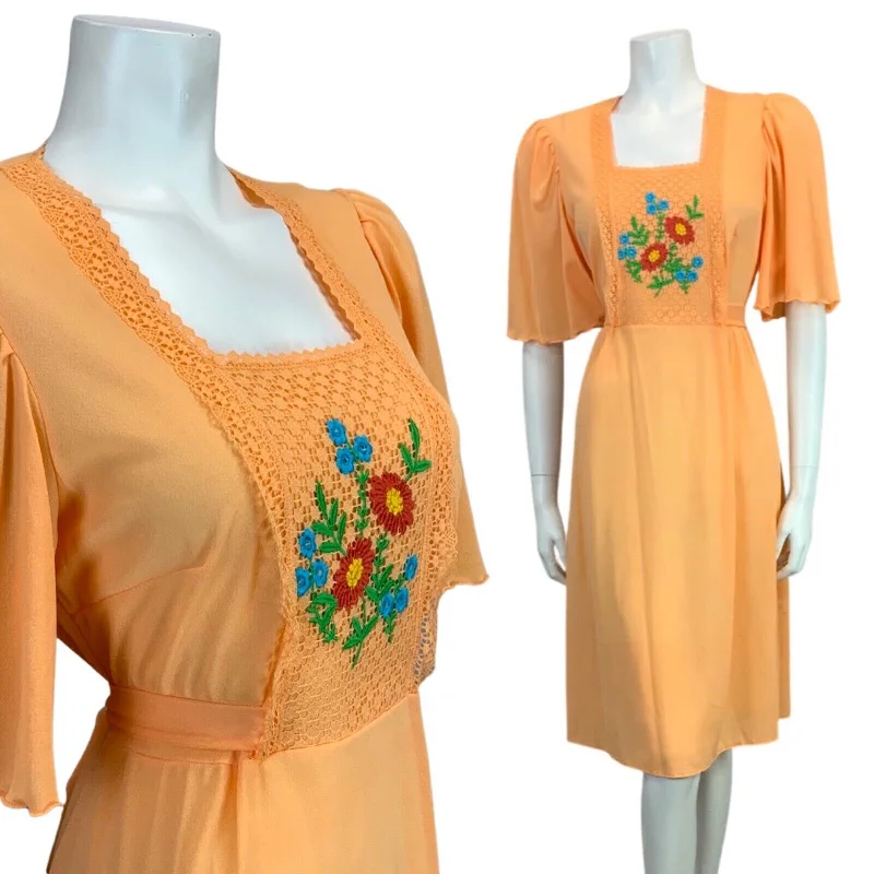 Halter Neck Women Dress to Show Off the Shoulders and Neckline Halter Neck Women Dress to Show Off the Shoulders and Neckline VINTAGE 60s 70s PEACH FLORAL FLOATY BOHO FOLK MIDI DRESS 12 14 Halter Neck Women Dress to Show Off the Shoulders and Neckline Halter Neck Women Dress to Show Off the Shoulders and Neckline VINTAGE 60s 70s PEACH FLORAL FLOATY BOHO FOLK MIDI DRESS 12 14