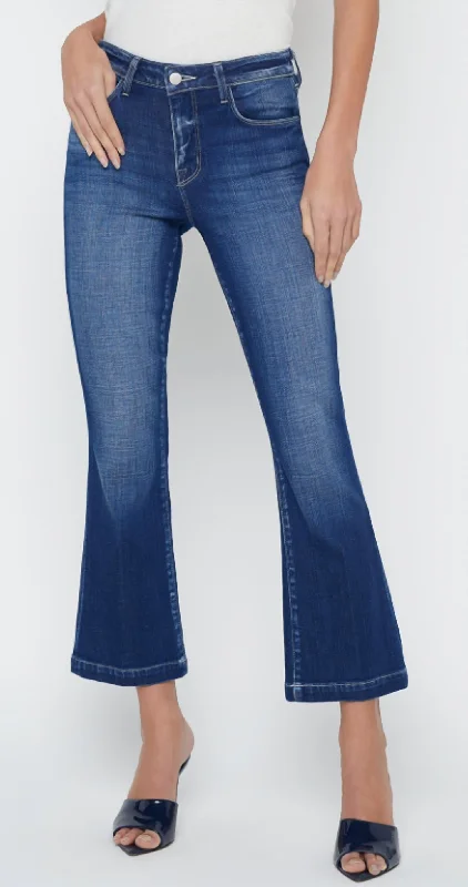 Women's kids - inspired printed pants Colored women jeans in vibrant hues like red and yellow Ali Slimflare H/r In Beacon Women's kids - inspired printed pants Colored women jeans in vibrant hues like red and yellow Ali Slimflare H/r In Beacon
