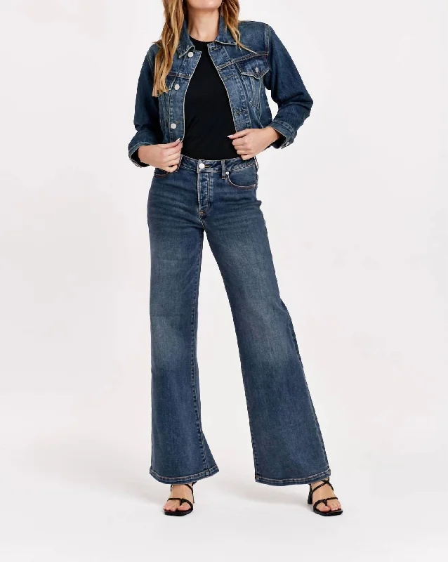 Women's pants for running Wide - leg women jeans for a modern and relaxed vibe Farrah Super High Rise Wide Leg Jean In Velour Women's pants for running Wide - leg women jeans for a modern and relaxed vibe Farrah Super High Rise Wide Leg Jean In Velour