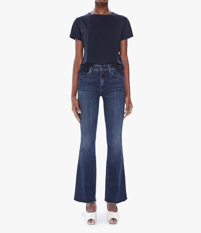 Women's velvet party pants Embellished women jeans with studs or rhinestones for a glamorous touch Weekender Fray Jean In Mint Condition Women's velvet party pants Embellished women jeans with studs or rhinestones for a glamorous touch Weekender Fray Jean In Mint Condition