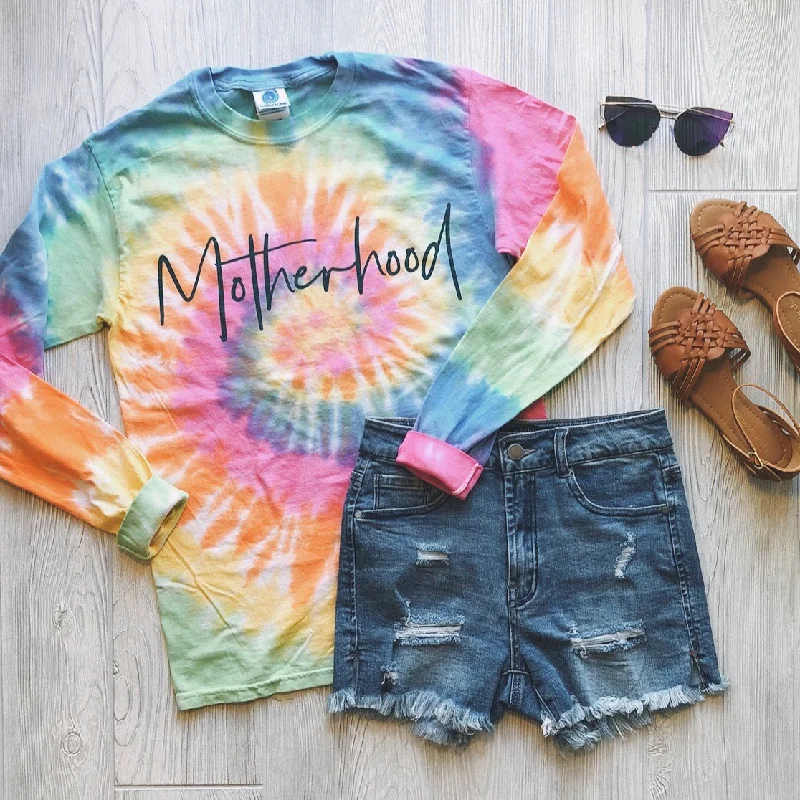 Plus Size Women Long Sleeve Top for a Flattering and Comfortable FitMotherhood • Longsleeve Tie-Dye Plus Size Women Long Sleeve Top for a Flattering and Comfortable FitMotherhood • Longsleeve Tie-Dye