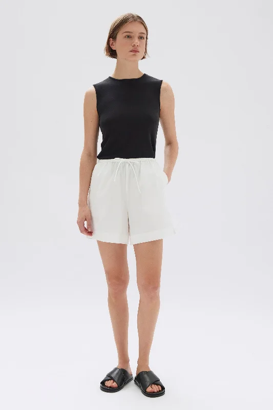Patterned Geometric Women Shorts for a Modern AppealPhilipa Poplin Short