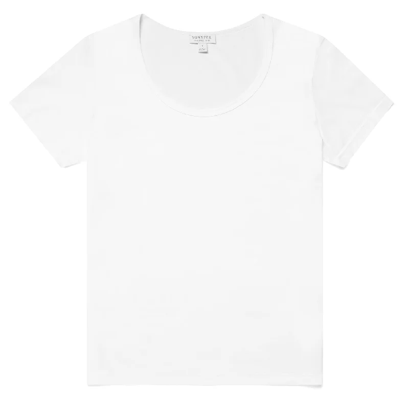 Wrinkle - resistant polo shirt for travel convenienceSunspel Womens Scoop T-Shirt White Wrinkle - resistant polo shirt for travel convenienceSunspel Womens Scoop T-Shirt White