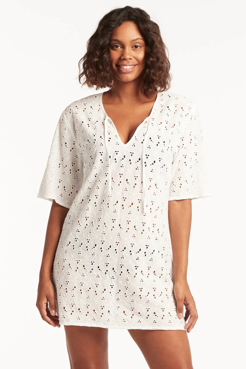 Poncho - style cover ups for a cozy and fashionable beach accessoryBREEZE EMBROIDERY TUNIC Poncho - style cover ups for a cozy and fashionable beach accessoryBREEZE EMBROIDERY TUNIC