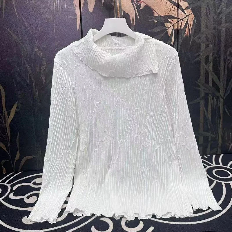 Recycled material cover ups for an environmentally friendly choiceVanite Couture Top 240830 Cream F24 Recycled material cover ups for an environmentally friendly choiceVanite Couture Top 240830 Cream F24